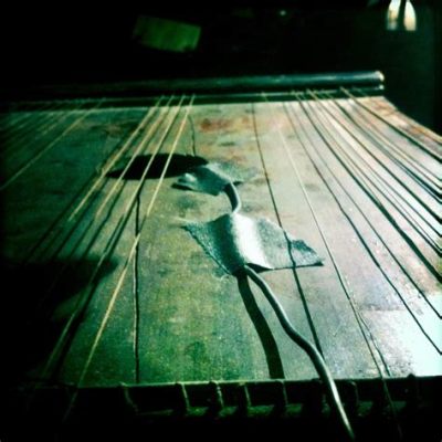 Zither: Echoes of an Archipelago Woven through String